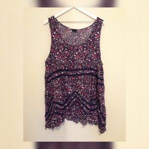 Torrid Size 3 Sleeveless Boho Floral Top